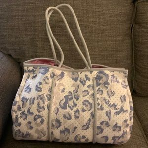 Tote bag with detachable small zippered purse - NWOT